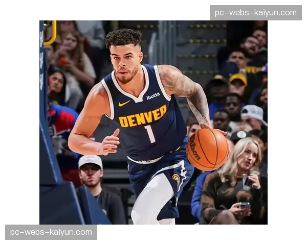 深度复盘：分析爵士爆冷击败掘金一战，克拉克森末节主导的“手递手-内切”战术如何破解约基奇防守。