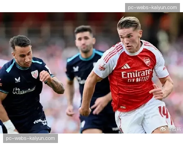 中场观察：阿森纳vs拜仁，阿尔特塔的防守策略在上半场经历三次关键调整
